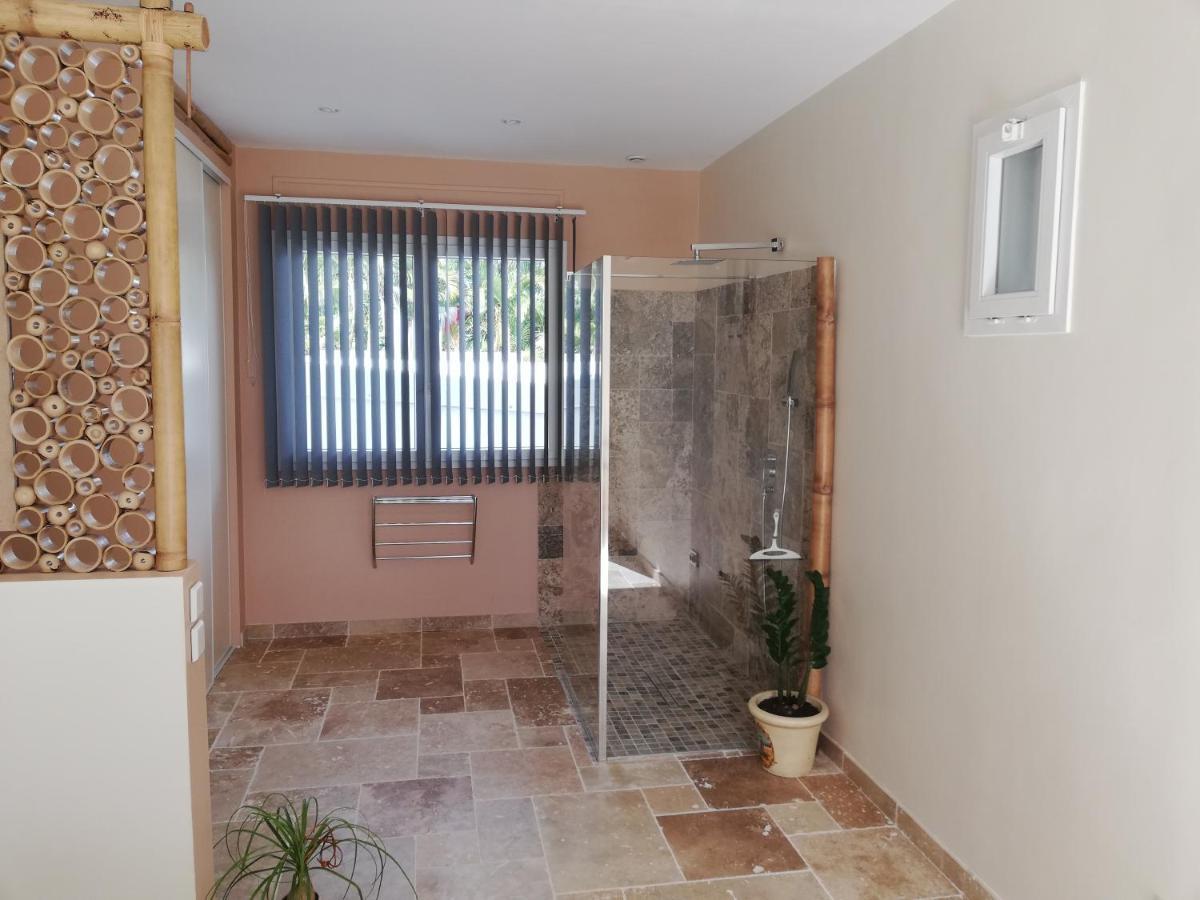 Villa BELLE VUE, CHAMBRE BAMBOUS Saint Pierre Esterno foto