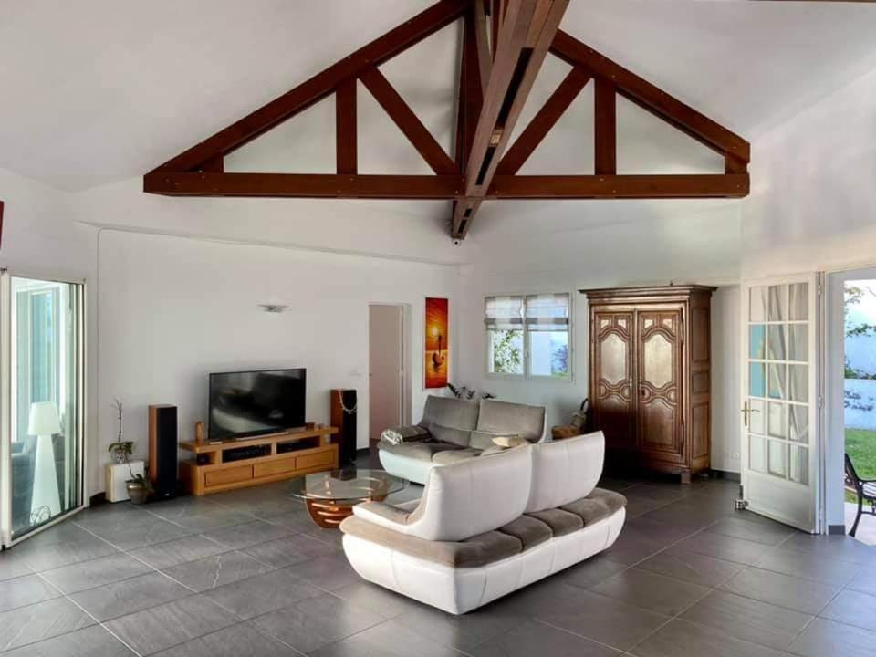 Villa BELLE VUE, CHAMBRE BAMBOUS Saint Pierre Esterno foto